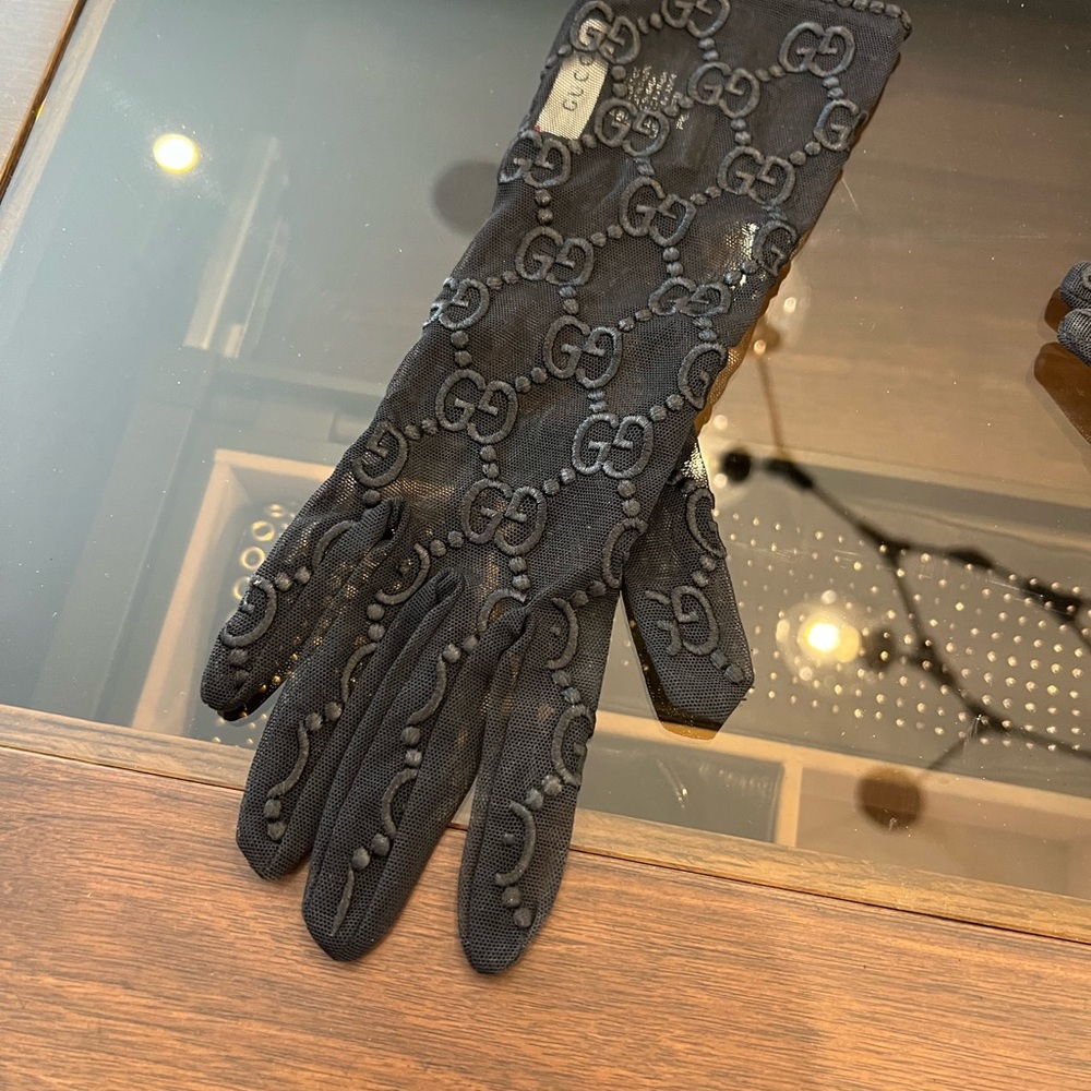 - Gucci logo glove - Picture 2 of 2